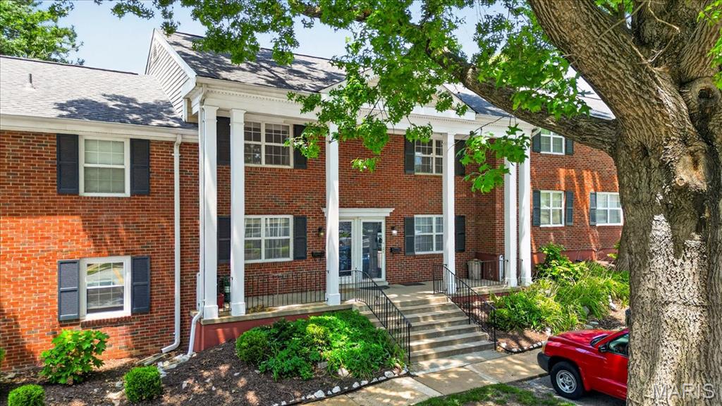 1663 E Swan Circle Property Photo 2