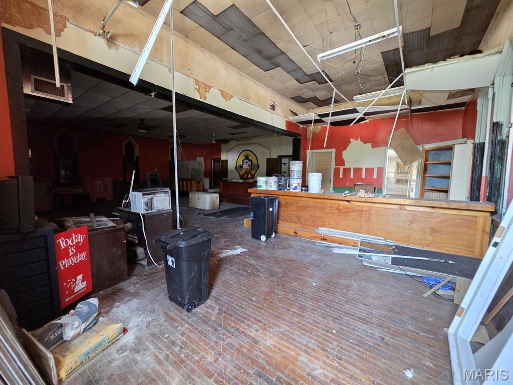 266 N Jefferson Street Property Photo 13