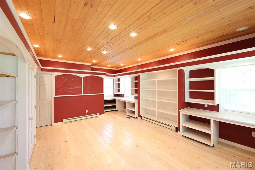 26045250 Property Photo 13