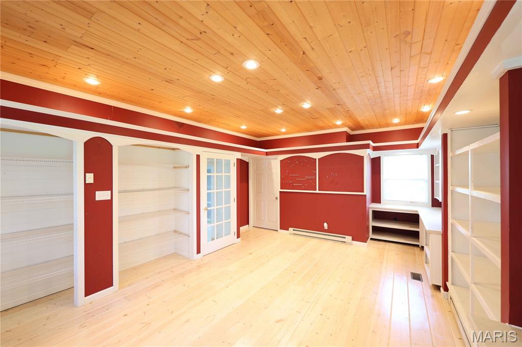 26045250 Property Photo 14