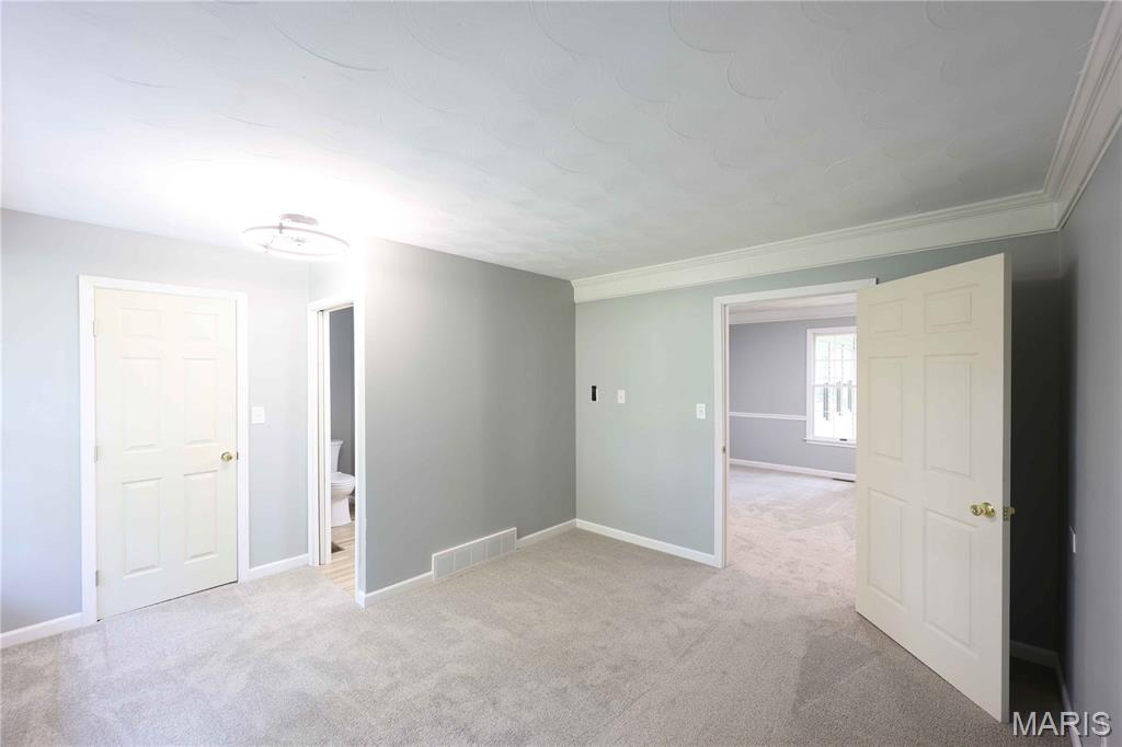 26045250 Property Photo 19