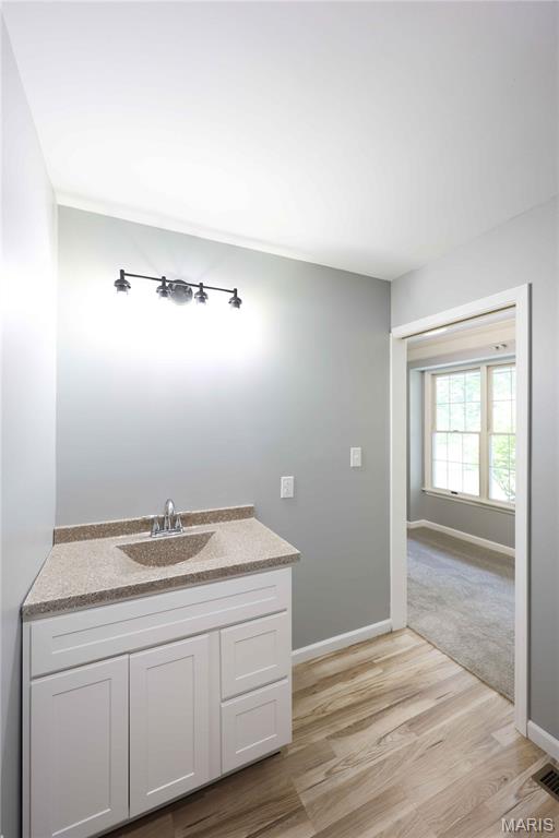 26045250 Property Photo 24