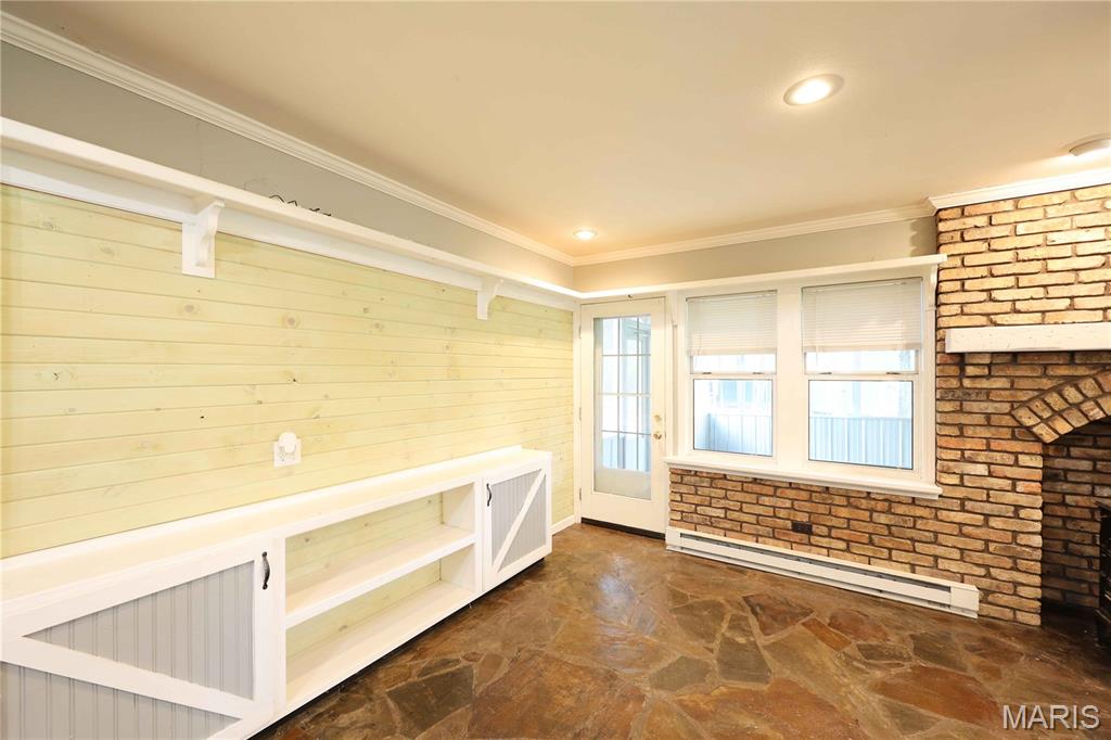 26045250 Property Photo 29