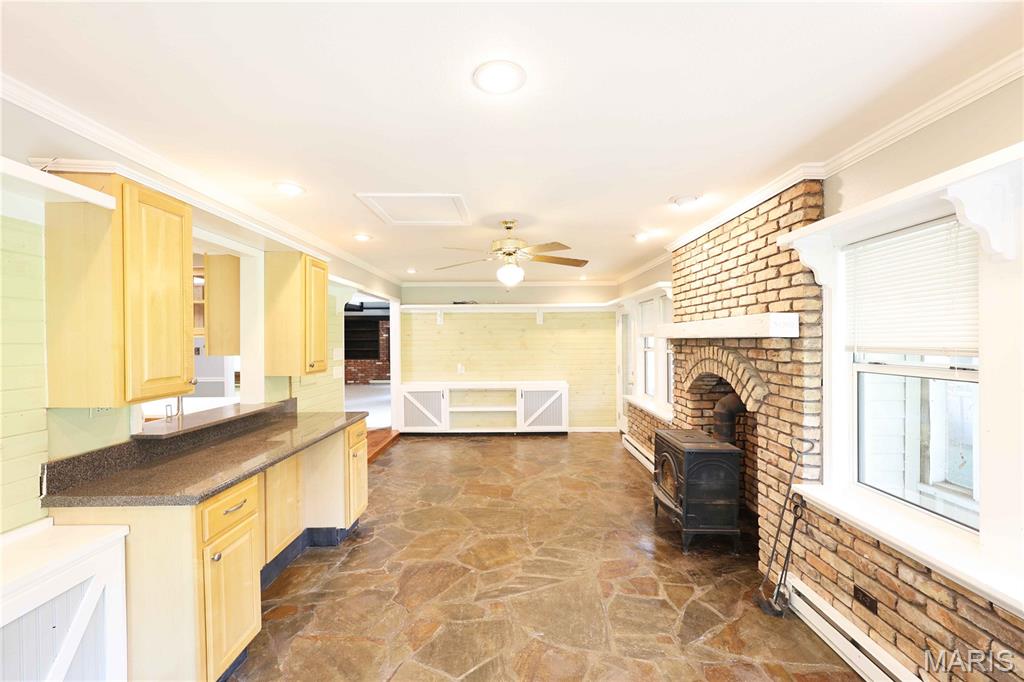 26045250 Property Photo 33