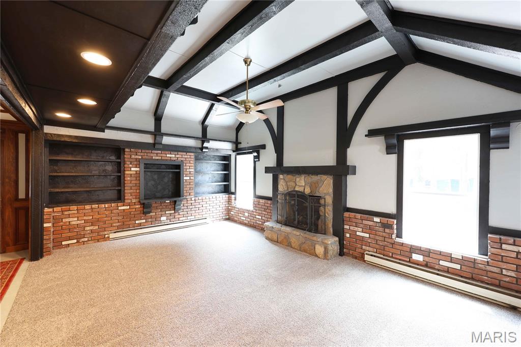 26045250 Property Photo 35