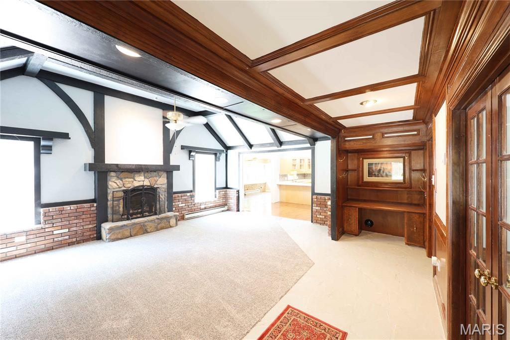 26045250 Property Photo 38