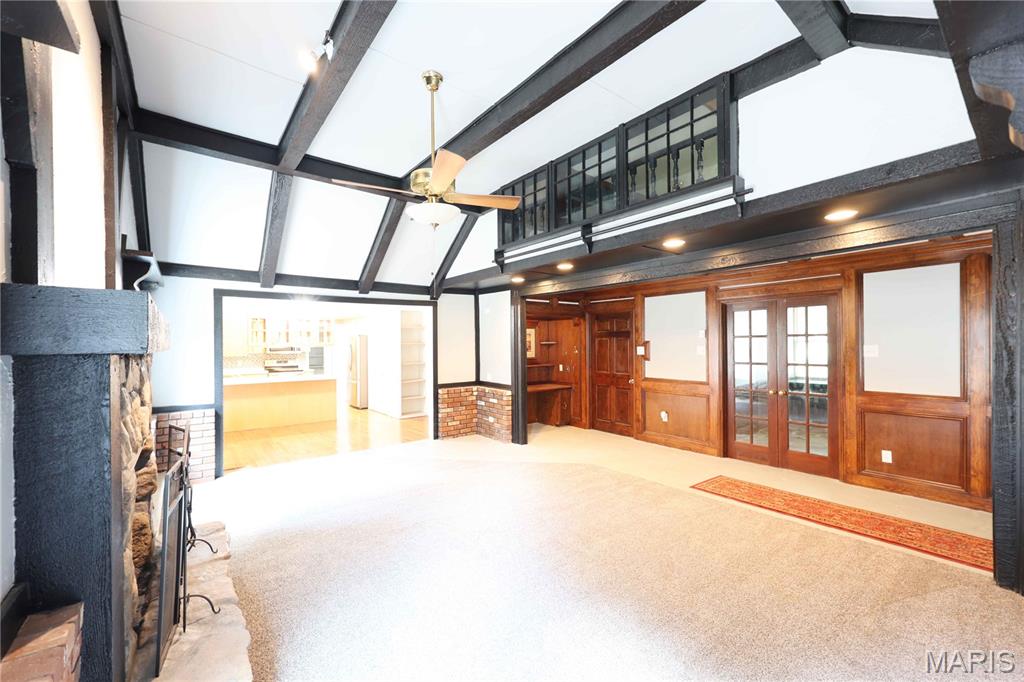 26045250 Property Photo 39