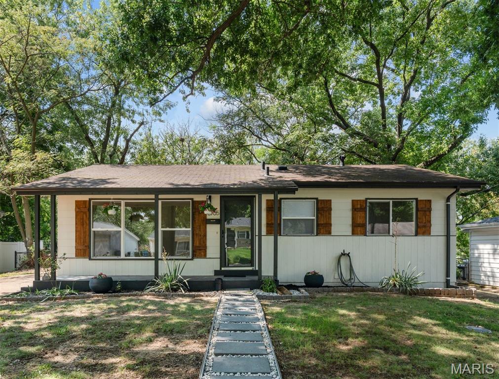 6705 Village Square Drive Property Photo 1