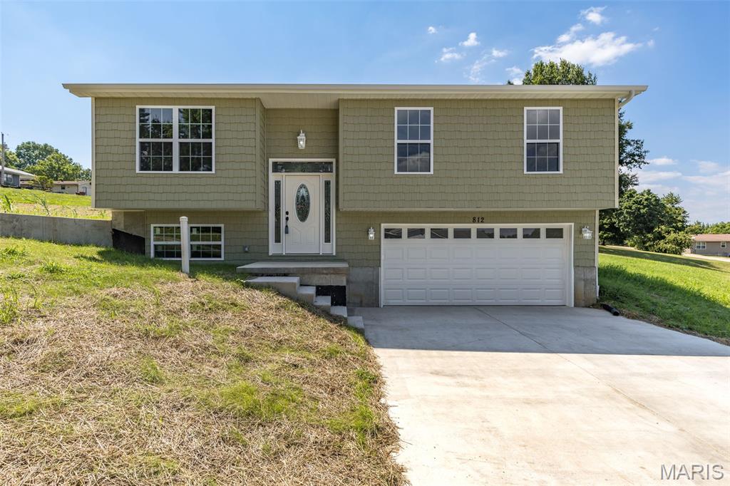 812 Kennett St Property Photo 34
