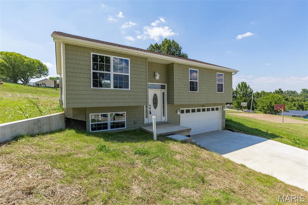 812 Kennett St Property Photo 35