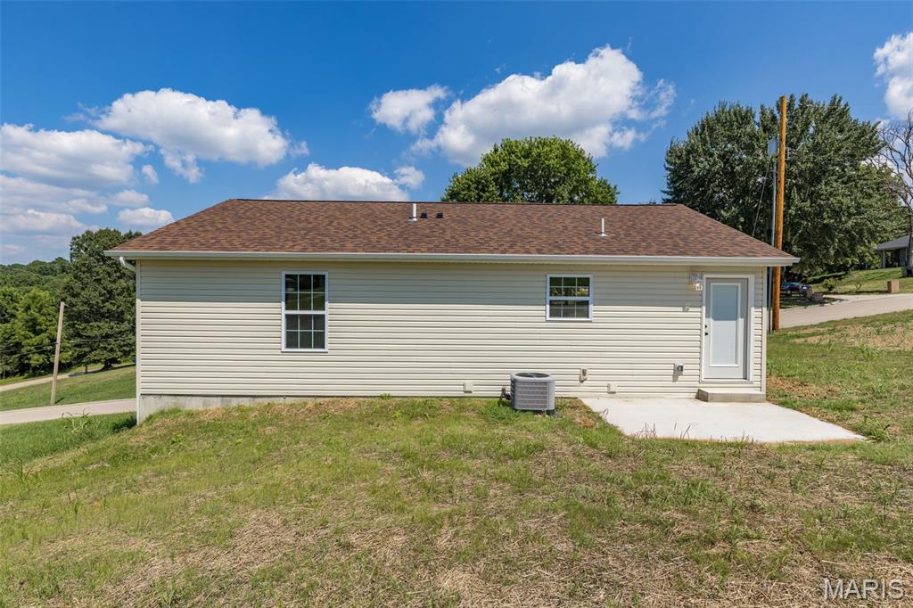 812 Kennett St Property Photo 38