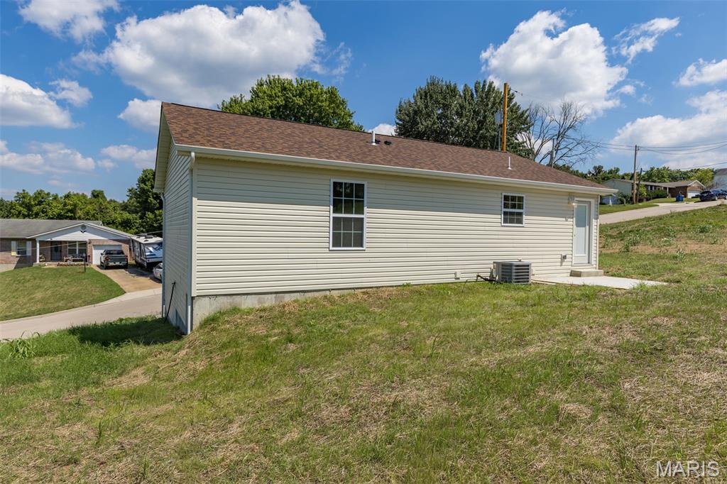 812 Kennett St Property Photo 39
