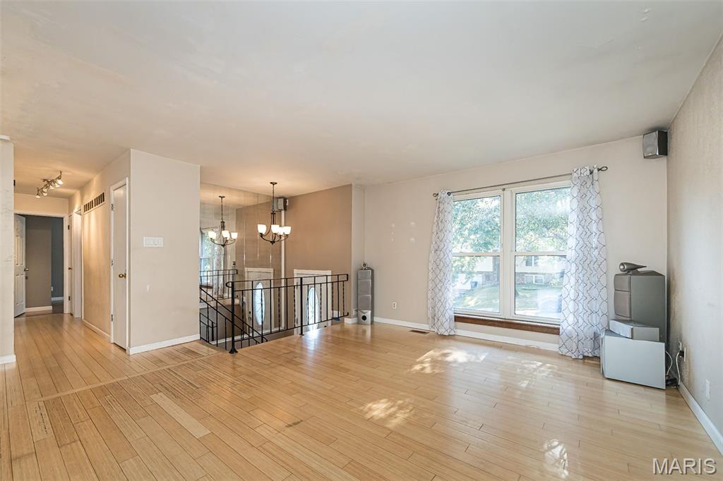 2120 Devonshire Drive Property Photo 6