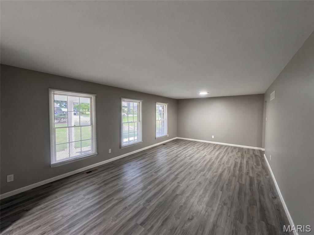 27 Nob Hill Drive Property Photo 12