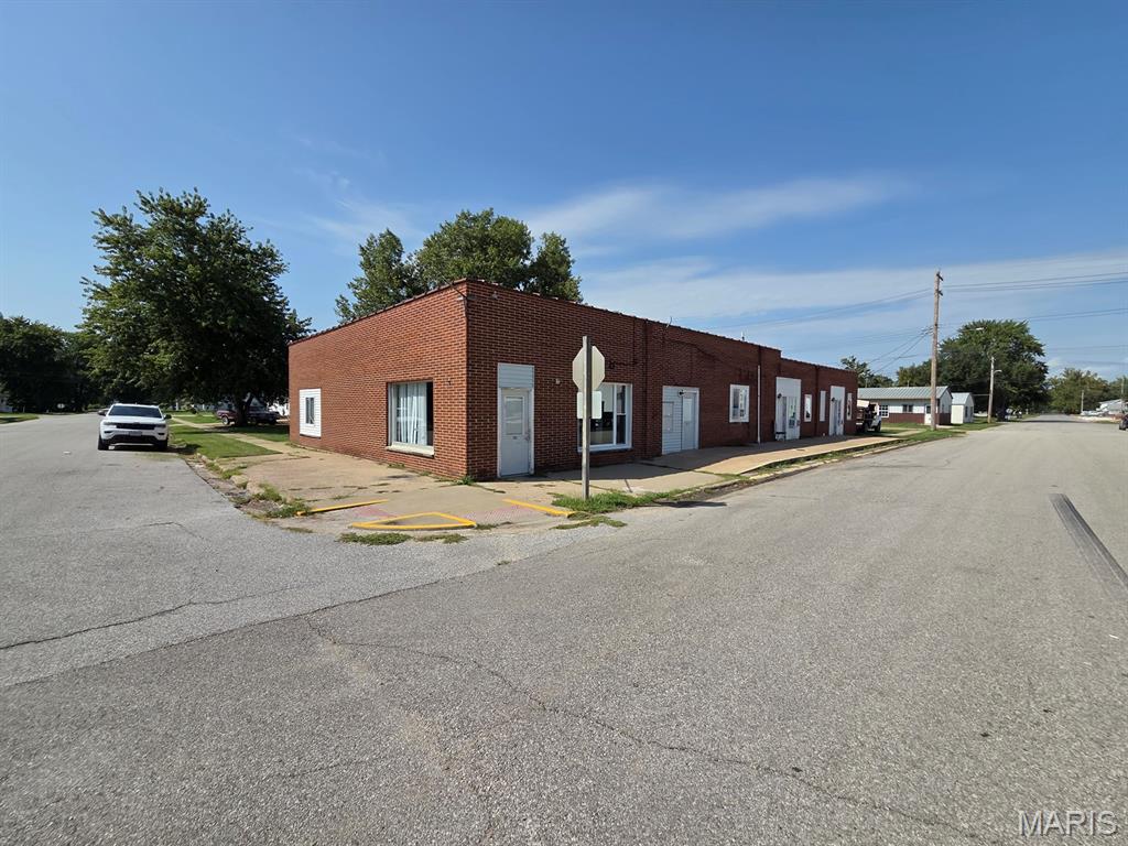200 N Washington Street Property Photo 3