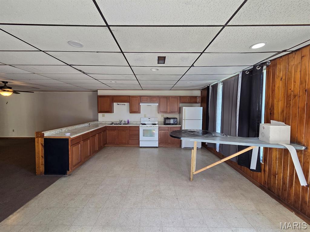 200 N Washington Street Property Photo 11