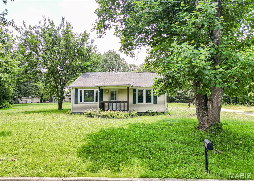 1113 Hess Avenue