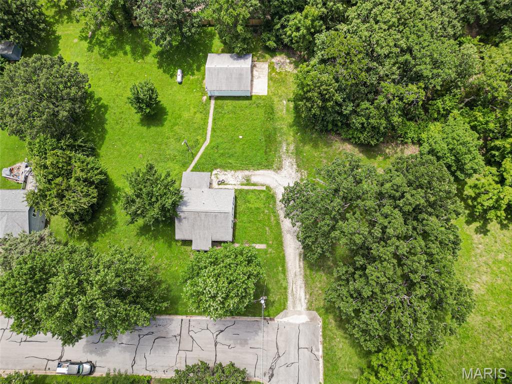 1113 Hess Avenue Property Photo 5