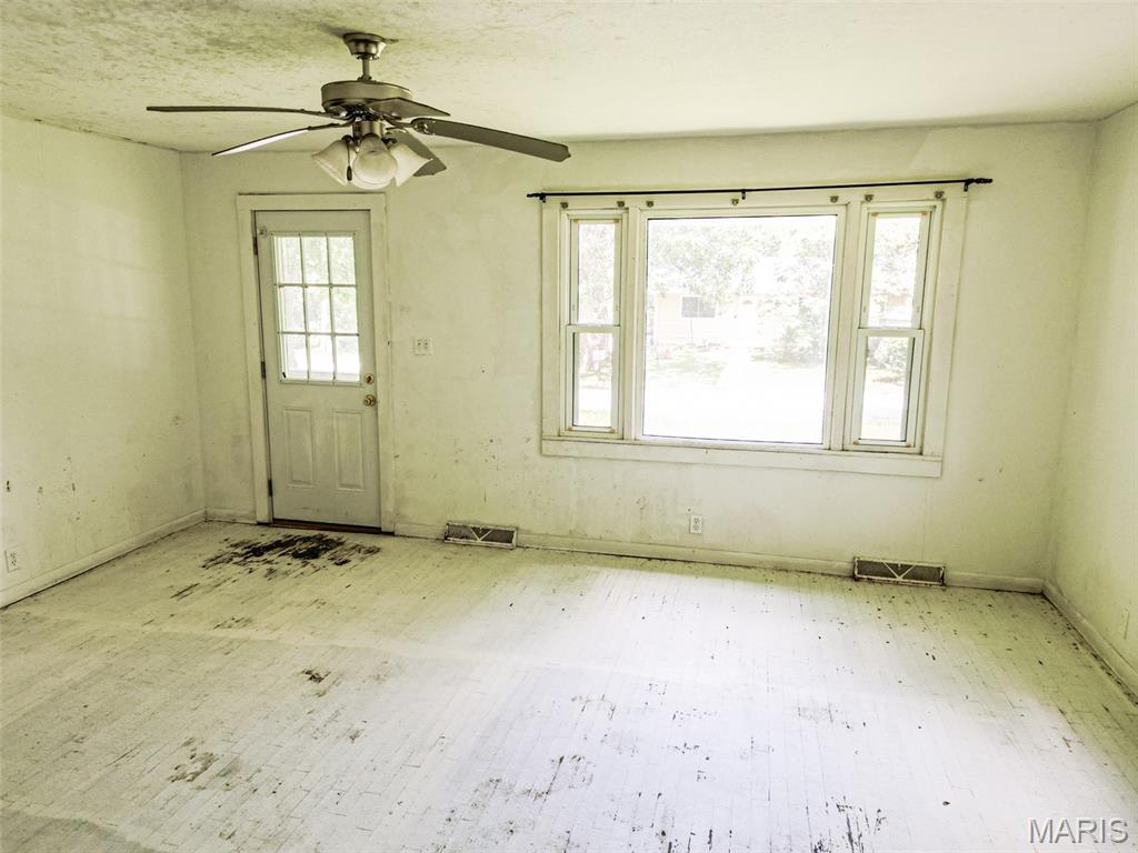 1113 Hess Avenue Property Photo 11