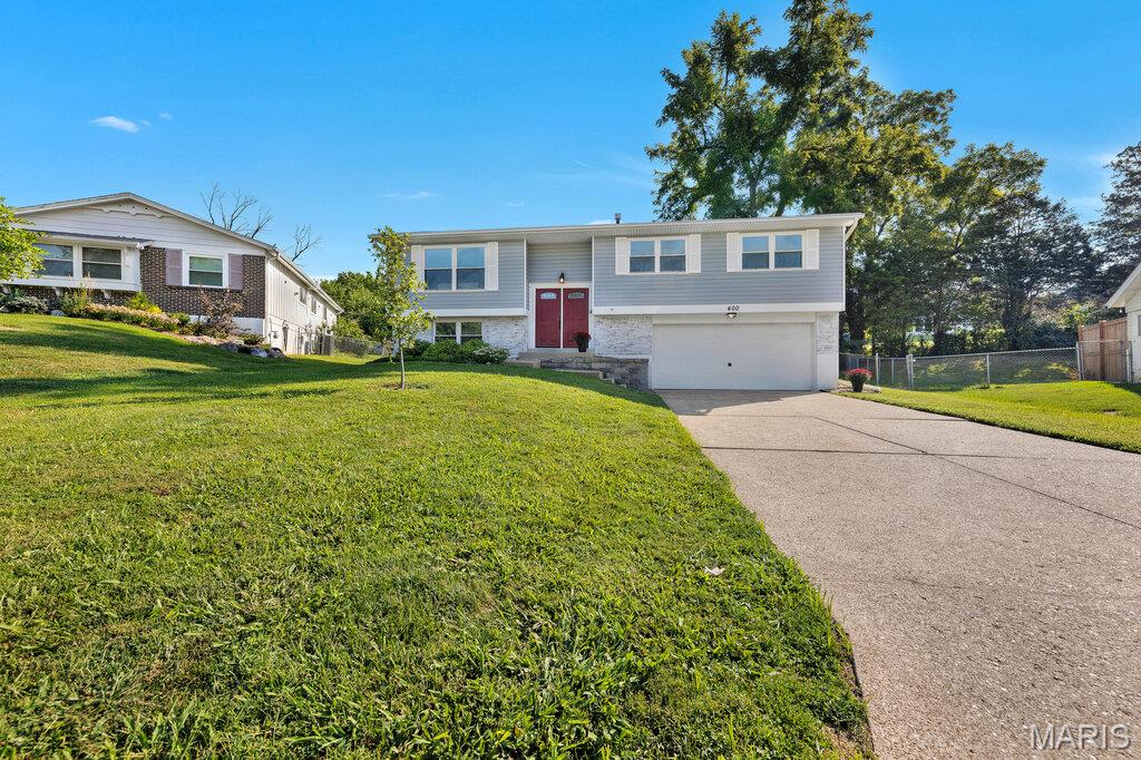 400 Coventry Lane Property Photo 3