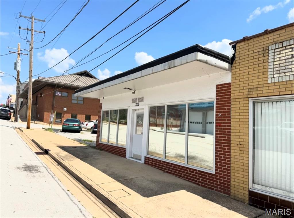 206 S Church Street Property Photo 1