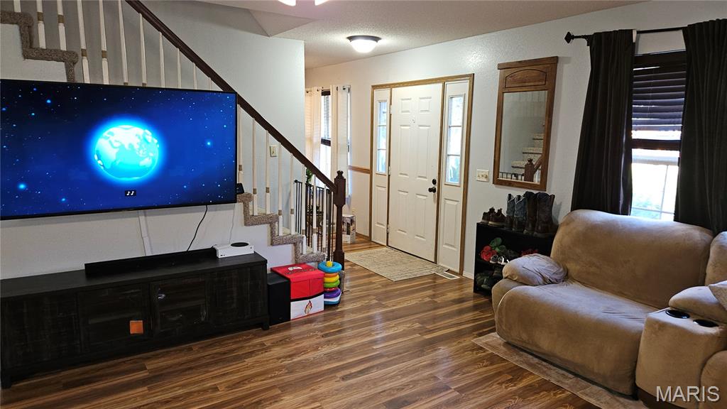 11 W Industrial Drive Property Photo 2