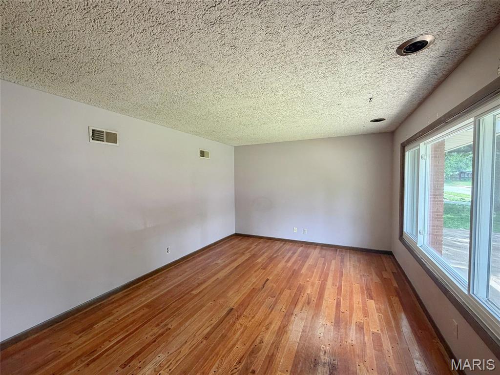 2120 Argo Drive Property Photo 2