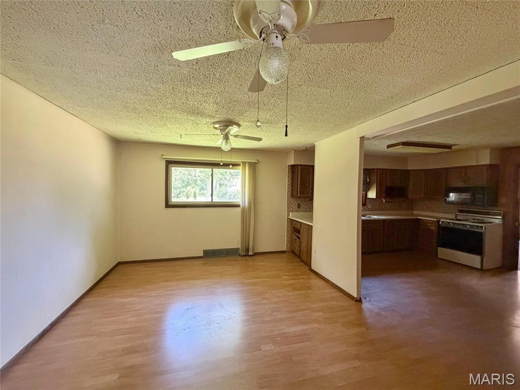 2120 Argo Drive Property Photo 6