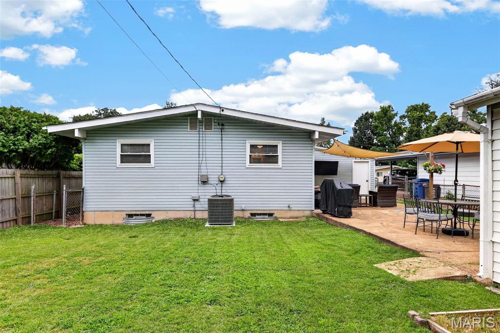 413 Saint Lawrence Drive Property Photo 33