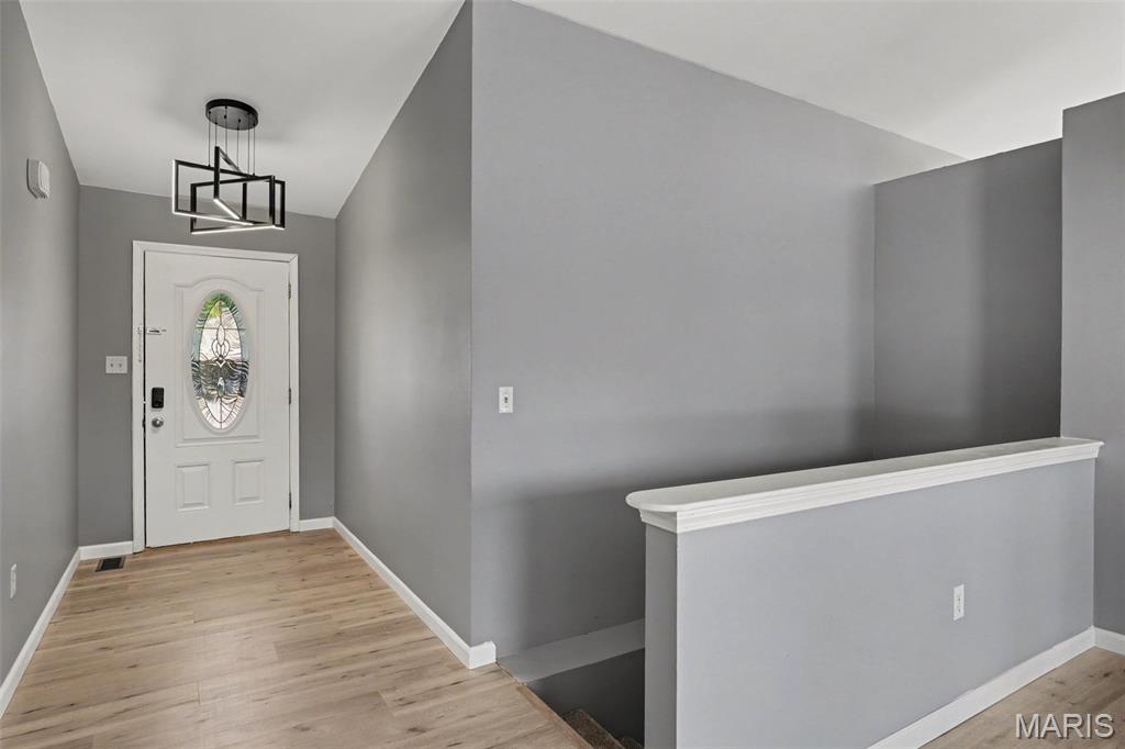6017 Cross Pointe Drive Property Photo 7