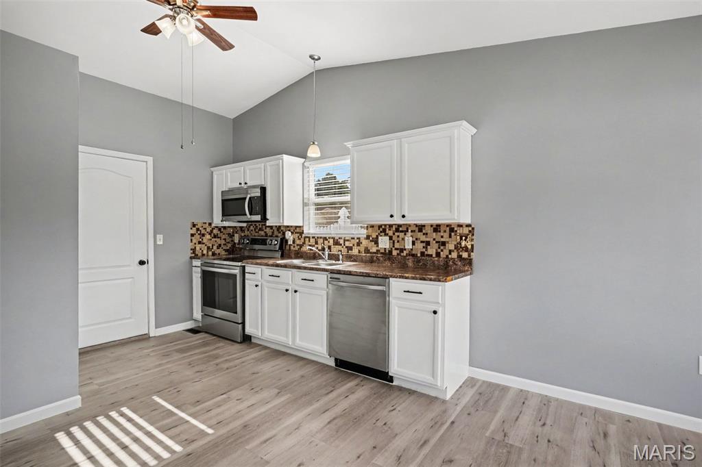 6017 Cross Pointe Drive Property Photo 12