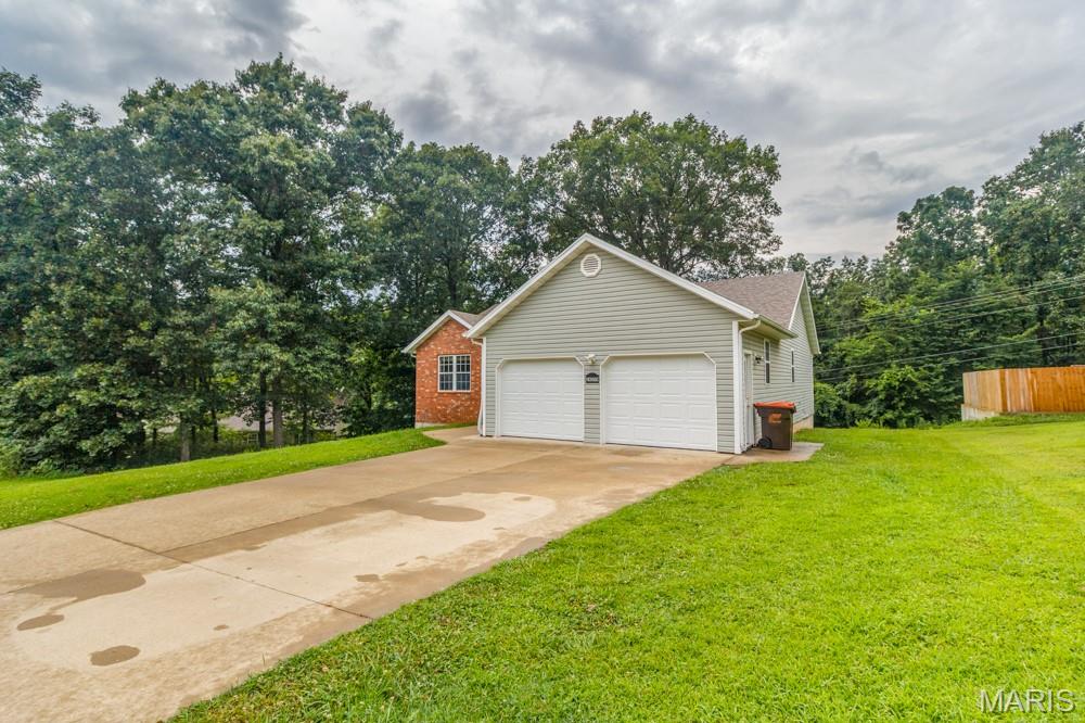 24559 True Drive Property Photo 3