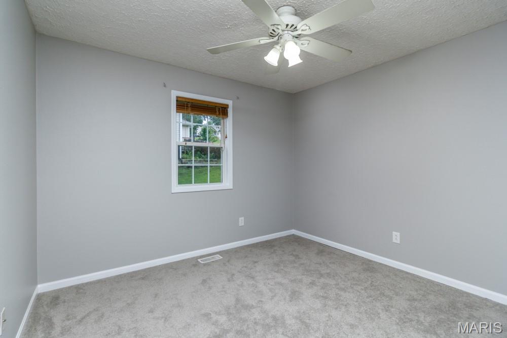 24559 True Drive Property Photo 17
