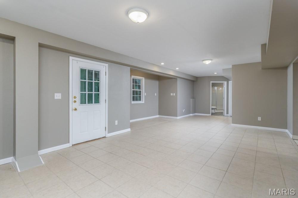 24559 True Drive Property Photo 21