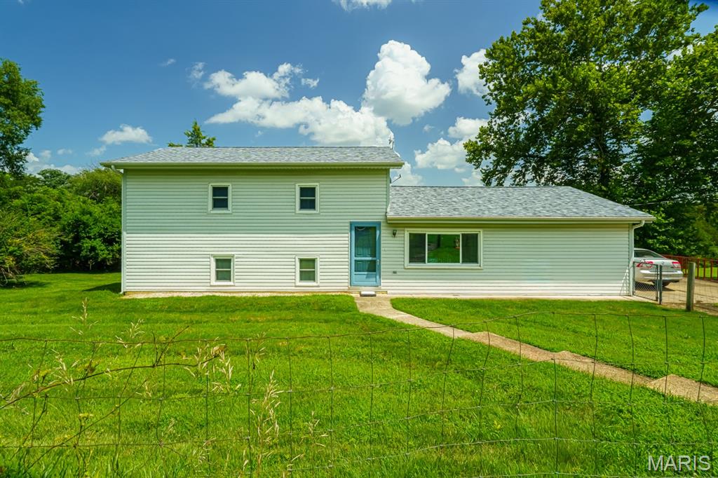 10160 County Road 8150 Property Photo 1