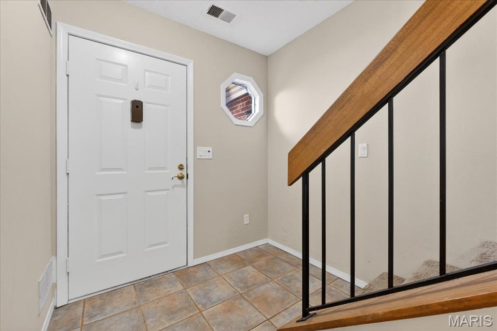 352 Windsor Place B Property Photo 12