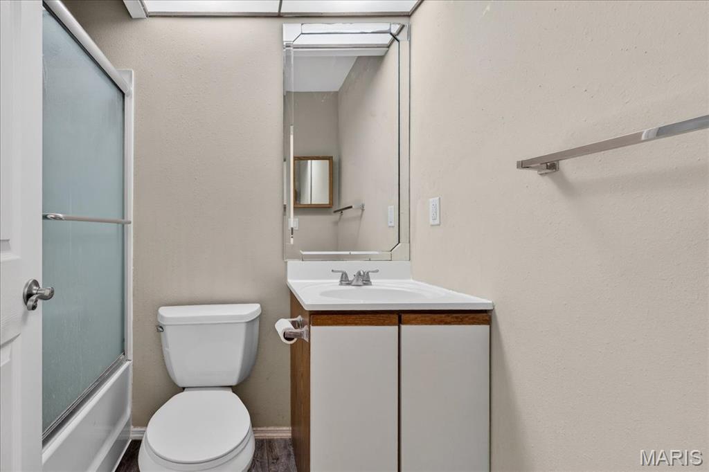 352 Windsor Place B Property Photo 18