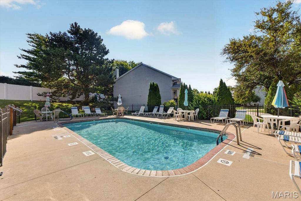 352 Windsor Place B Property Photo 25