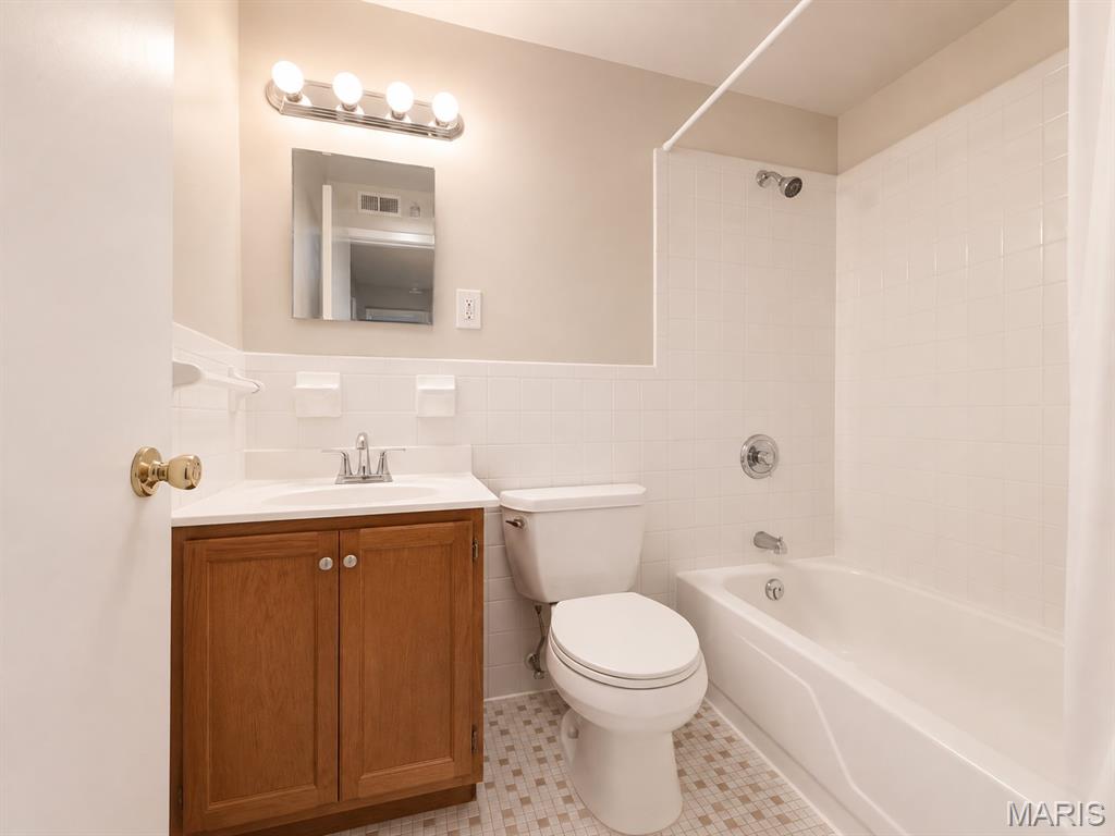 26045485 Property Photo 6