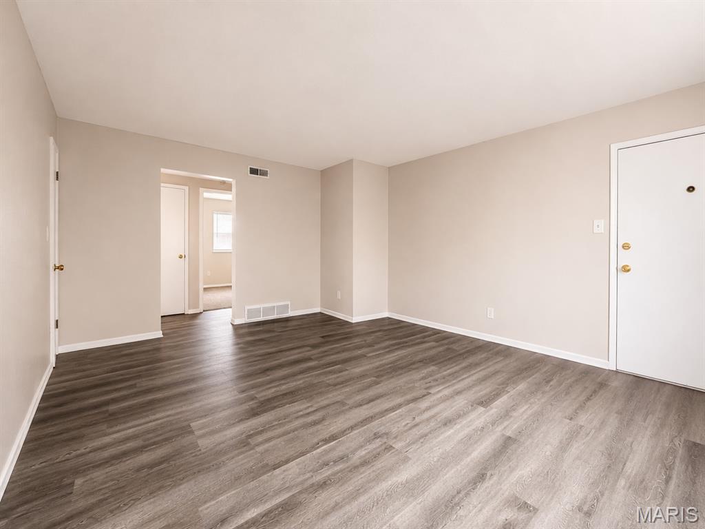 26045485 Property Photo 8
