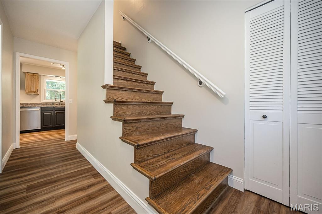 5935 Lafayette Drive Property Photo 6