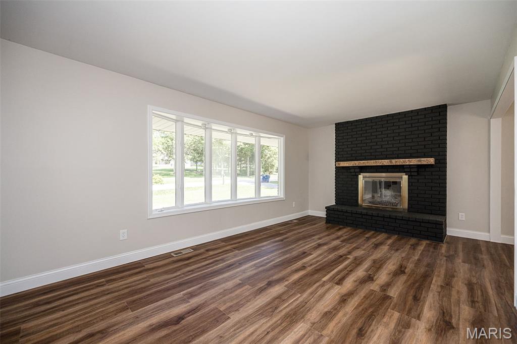 5935 Lafayette Drive Property Photo 10
