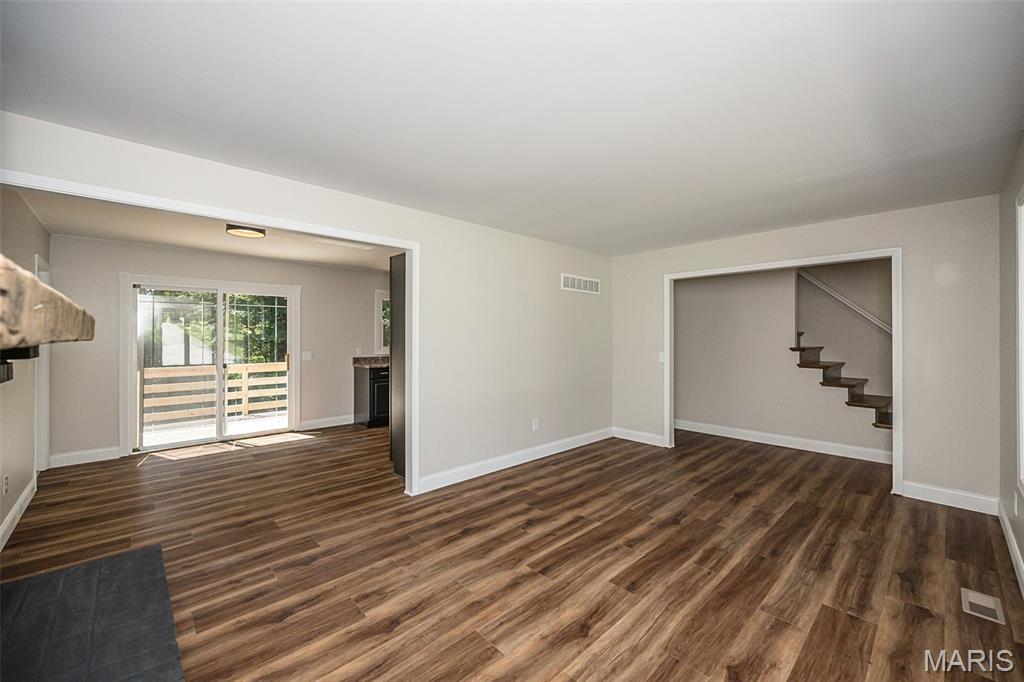5935 Lafayette Drive Property Photo 11