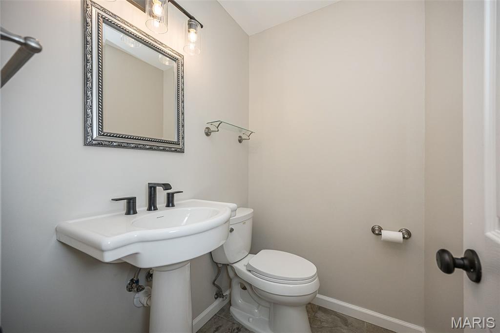 5935 Lafayette Drive Property Photo 19