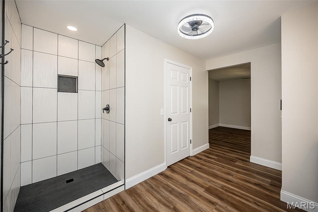 5935 Lafayette Drive Property Photo 25