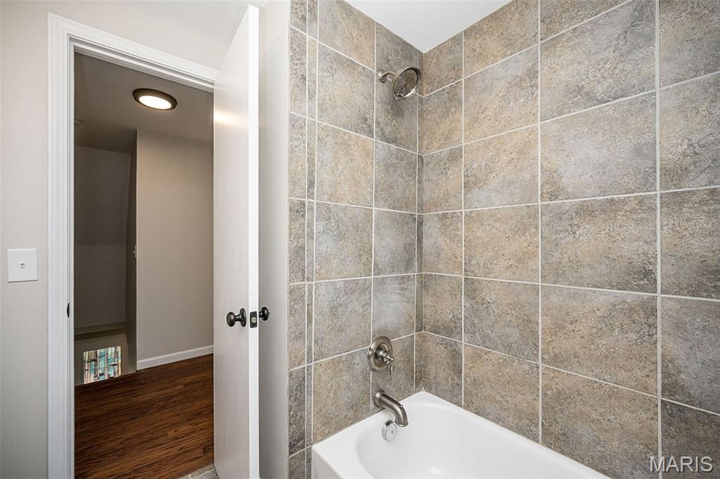 5935 Lafayette Drive Property Photo 32