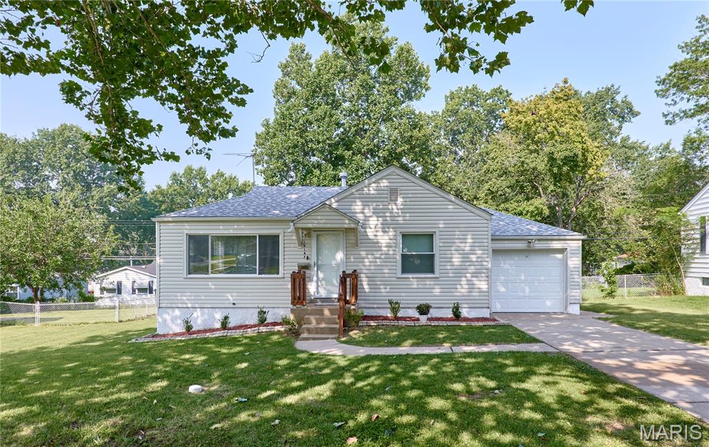 10147 Jepson Drive Property Photo 1