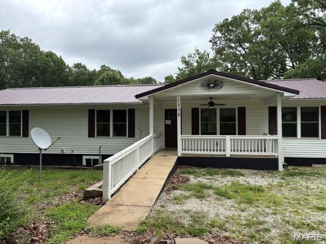 1232 W Springfield Road Property Photo 1