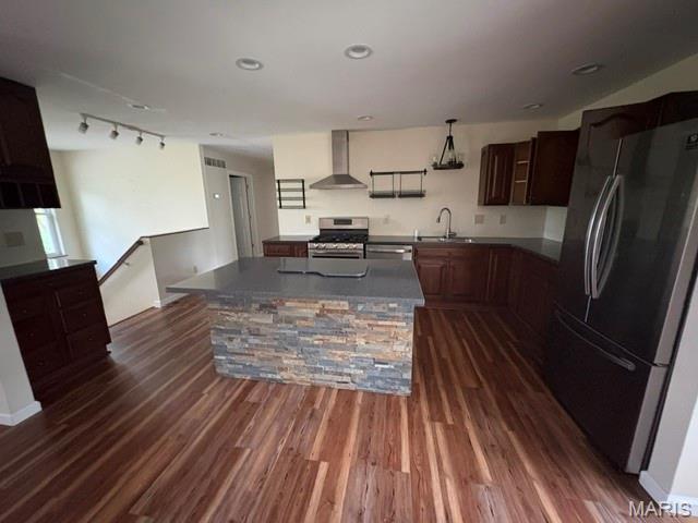 1232 W Springfield Road Property Photo 2