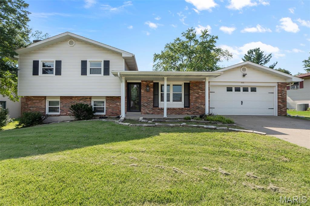1573 Parksite Drive Property Photo 1